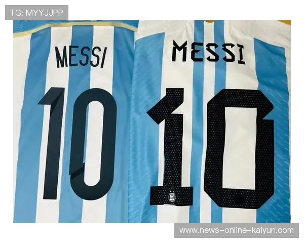 足球巨星亮相新发色！像二次元