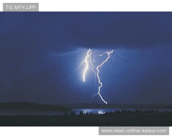 利兹通过连续施压获得大量起脚权，攻防转换快如闪电